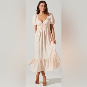 ASTR The Label Twist Bust Tie Back Puff Peach Midi Dress
